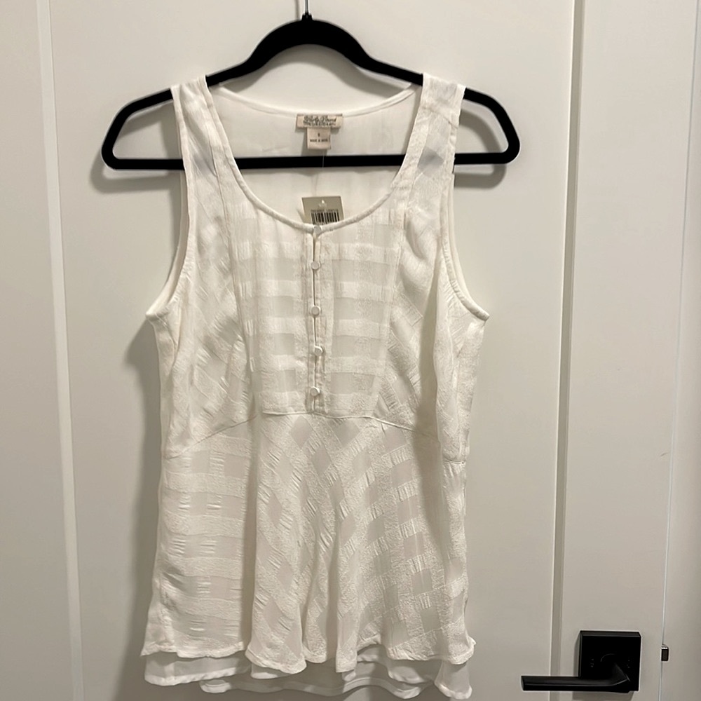 NEW with tags Lucky Brand sleeveless blouse/shell in 100% viscose. Size SMALL.